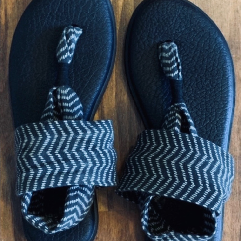 SANUK Yoga Sling Sandals sz 8
